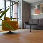 Apartment Halo 07 *